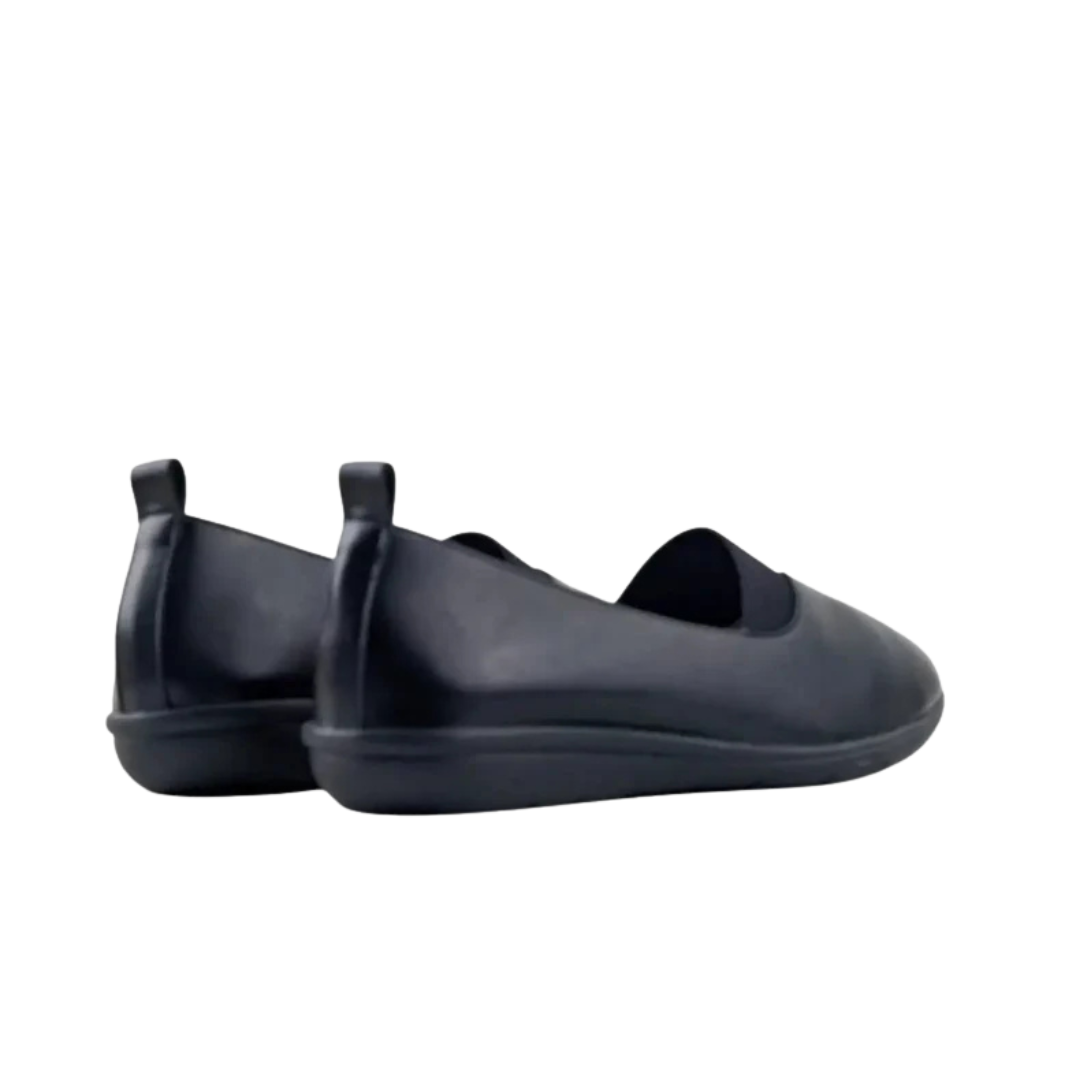 Soft Style by Hush Puppies Cara Pump - Black