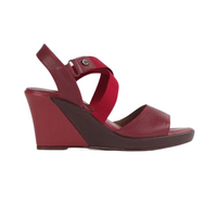 Froggie: 12288 Crossover Wedge Sandal