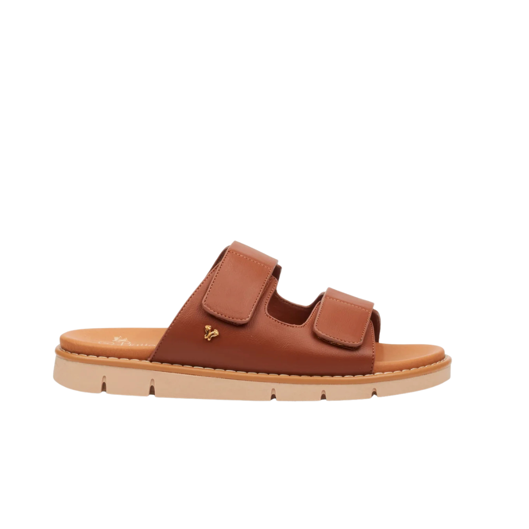 Butterfly Feet Trace 1 - Tan