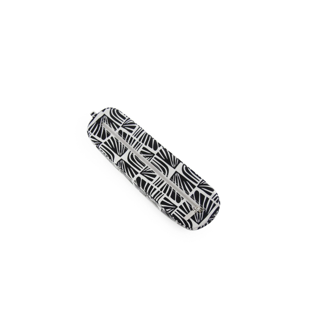 Fenn Original Black and White Pattern Inner with Silver Zip